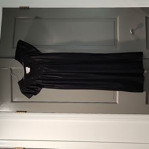 Black silky-smooth semi-sheer size xl night gown